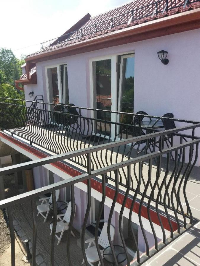 Gosciniec Solan Hotel Jeleniow Exterior photo