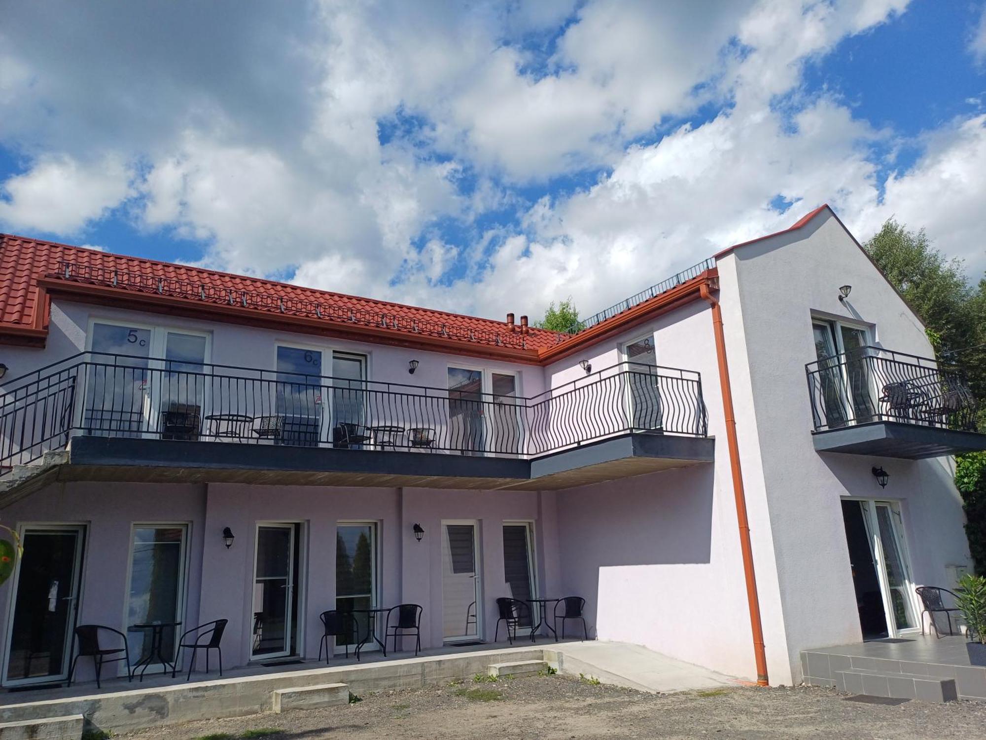 Gosciniec Solan Hotel Jeleniow Exterior photo